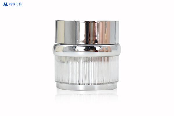 網(wǎng)絡(luò)時代受累的是眼睛 護(hù)眼產(chǎn)品是剛需-歐泉生化